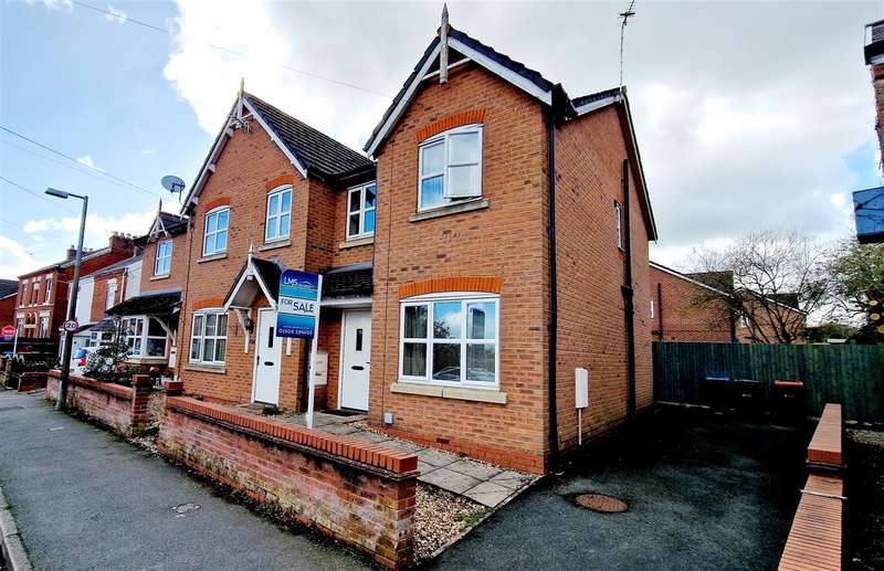 3 Bedrooms Mews House for sale in Queensway, Winsford, CW7