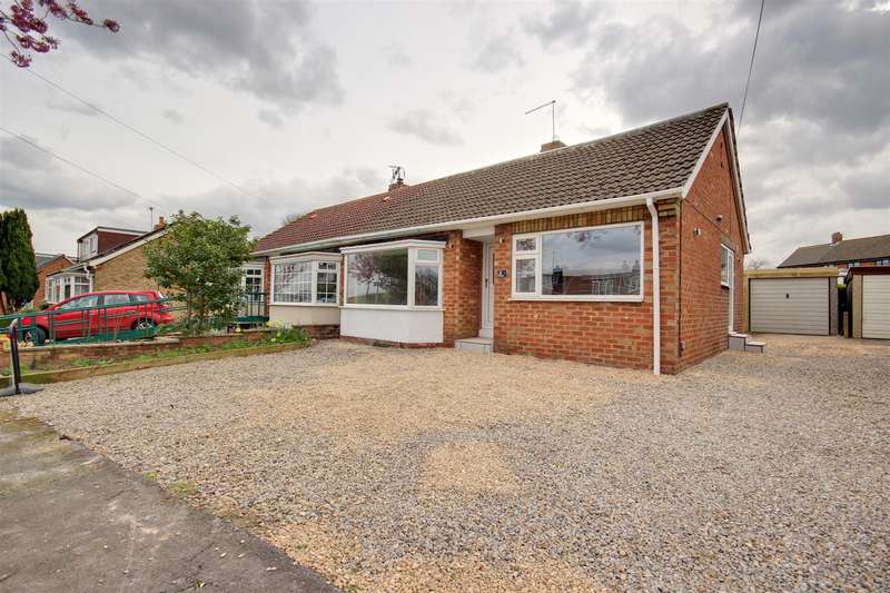 3 Bedrooms Semi Detached Bungalow for sale in The Close, Little Weighton, Cottingham, HU20