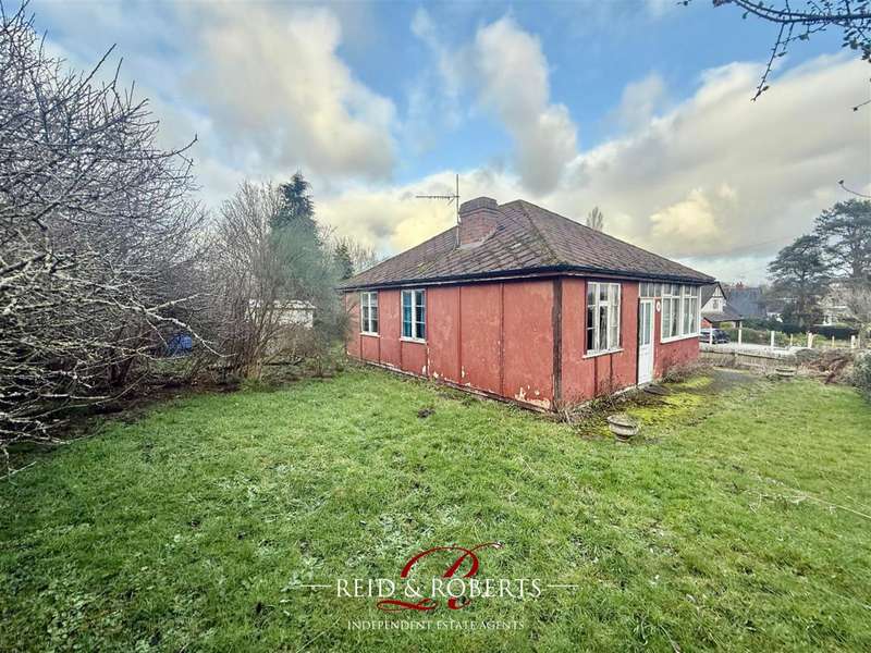 3 Bedrooms Bungalow for sale in Fagl Lane, Hope, Wrexham, LL12