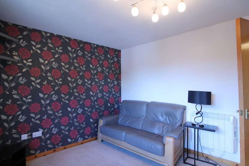 2 Bedrooms Property for rent in Eastwell Gardens, Dundee, DD2