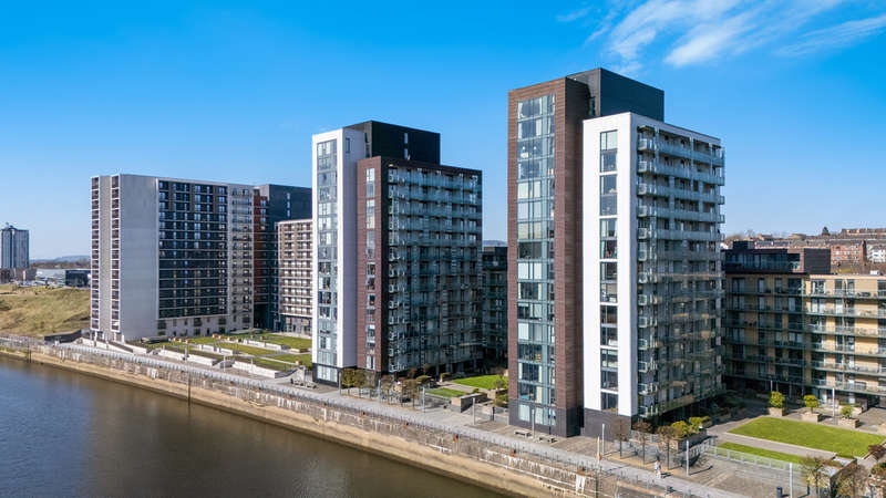 1 Bedroom Flat for sale in Meadowside Quay Walk, Glasgow Harbour, G11