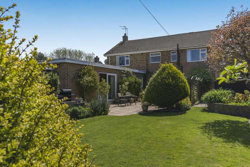 5 Bedrooms Detached House for sale in Charlton Road Wantage, Oxfordshire, OX12
