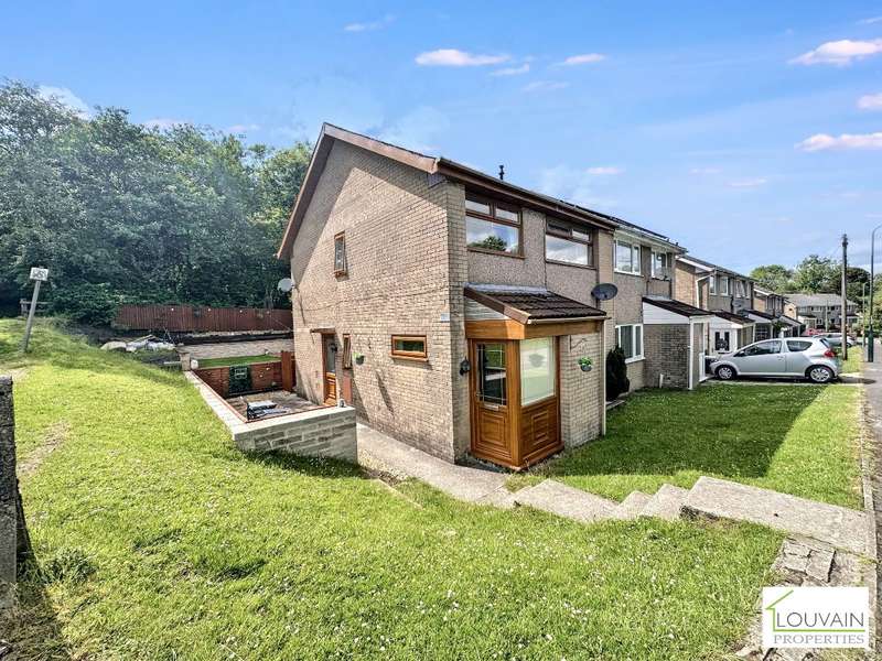 3 Bedrooms Semi Detached House for sale in Oliver Jones Crescent, Tredegar, NP22