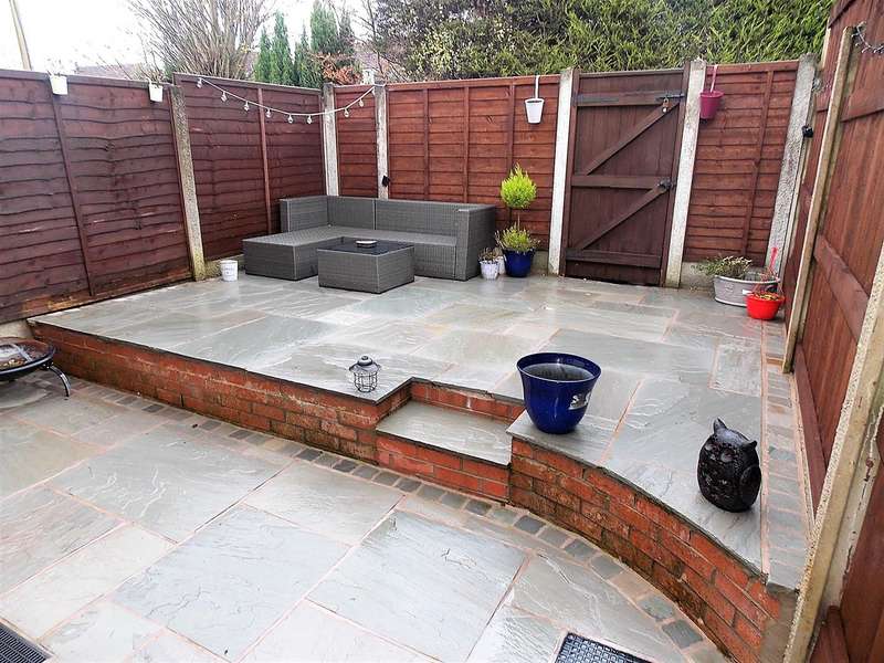 Property for Sale in Sedgley Drive, Westhoughton, Bolton, Bl5