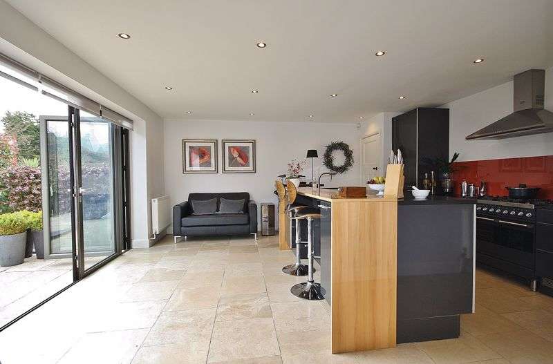Property for Sale in 116 Woodstock Road Witney Ox28 1dy