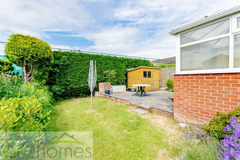 Property for Sale in Honeybourne Close, Tyldesley, Manchester, M29