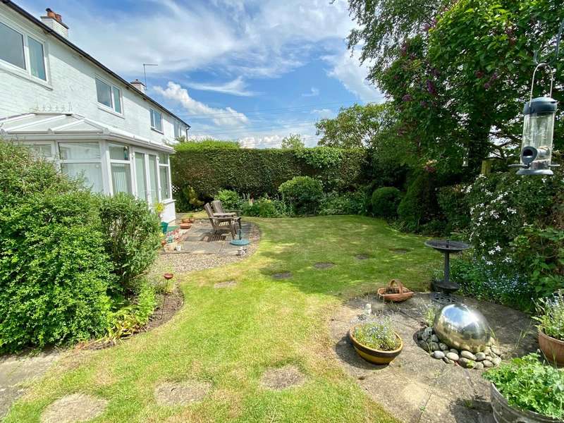 Property for Sale in High Street, Boston Spa, Ls23