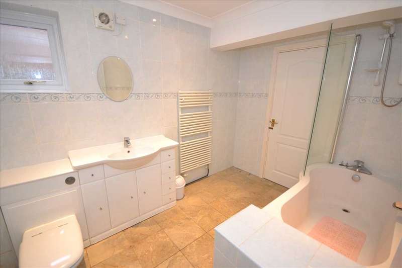 Property for Sale in Humber Road, Chelmsford, Cm1