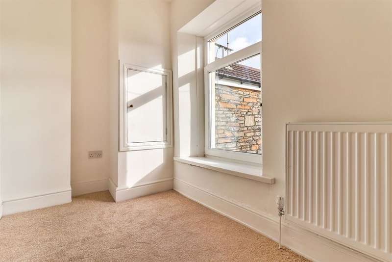 Property for Sale in Dynevor Terrace, Nelson, Treharris, Cf46