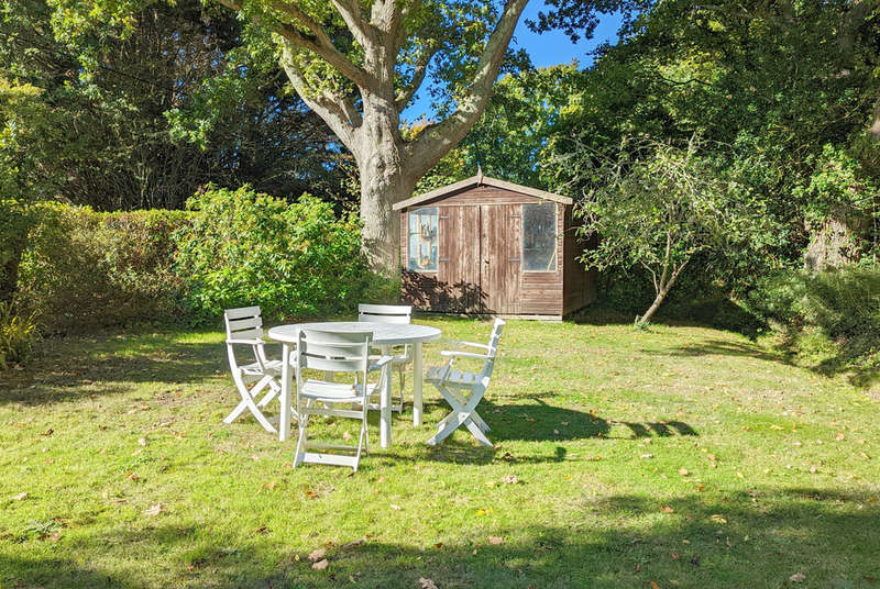 Property for Sale in Ridgeway Lane, Lymington, Hampshire, So41