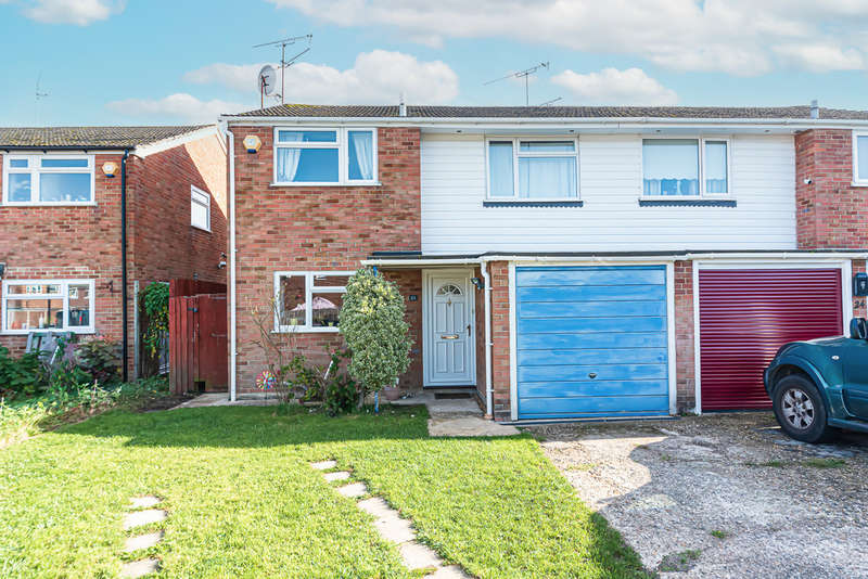 Properties for Sale in Lightwater, Lightwater Surrey