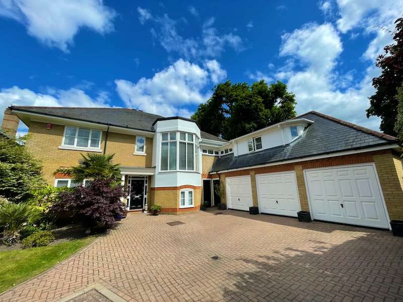 Properties for Sale in Egham, Egham Surrey