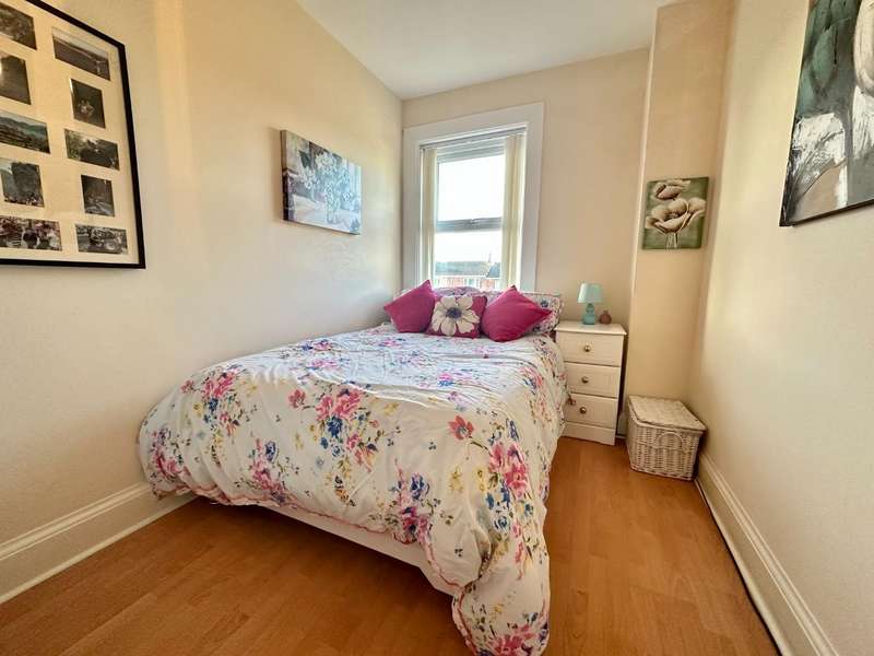 Property for Sale in Dorchester Road, Weymouth, Dt4