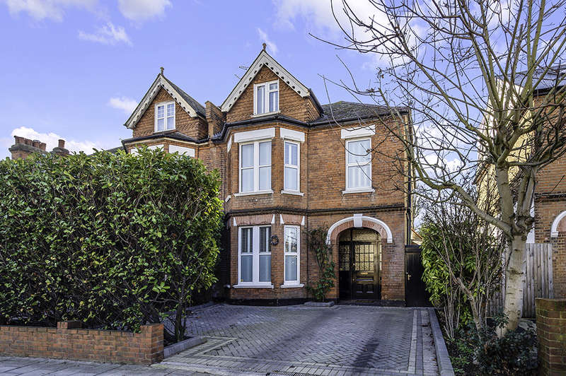 Properties for Sale in Kingston Upon Thames, Surbiton Surrey