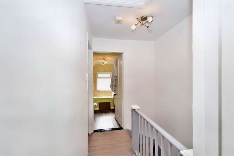 Property to rent in Queen Street, Ashford, Tn23