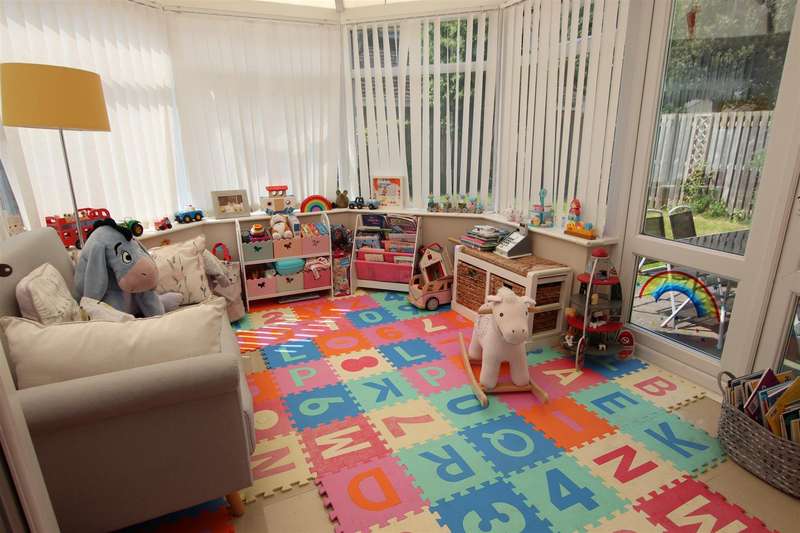 Property for Sale in Tenterfields, Apperley Bridge, Bd10