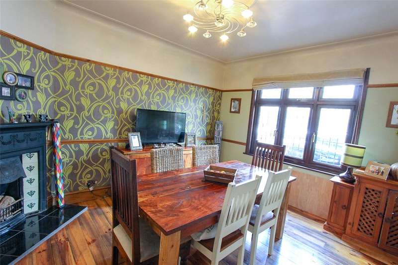 Property for Sale in Woodfield Park Drive, Leighonsea, Essex, Ss9