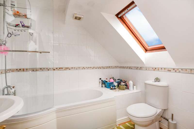 Property to rent in Main Road, Middleton Cheney, Ox17