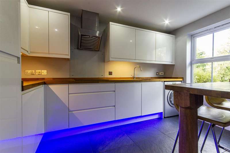 Property for Sale in Wilden Croft, Brimington, Chesterfield, S43