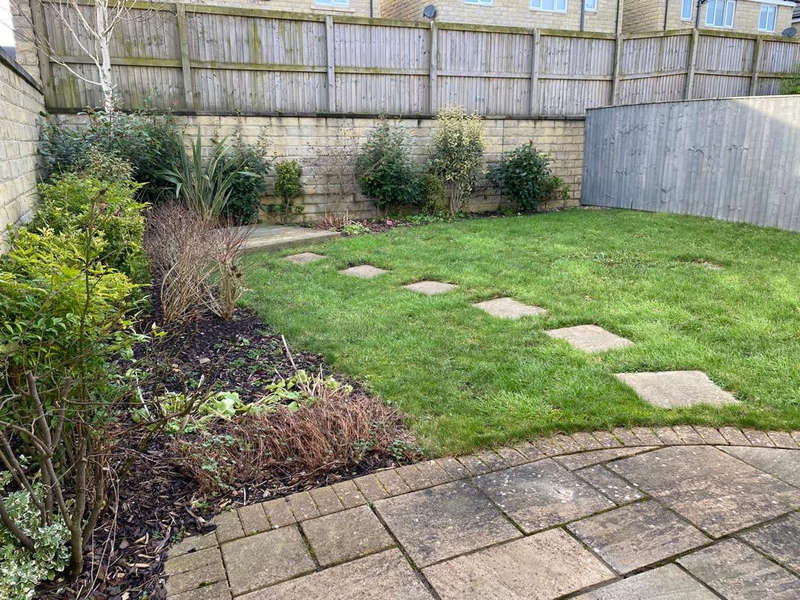 Property for Sale in Farriers Way, Huddersfield, Hd3