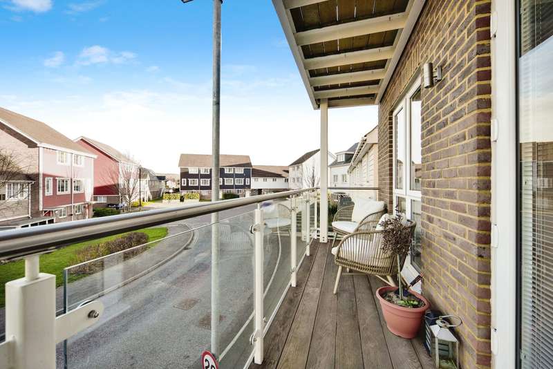 Property for Sale in Amisse Drive, Snodland, Kent, Me6