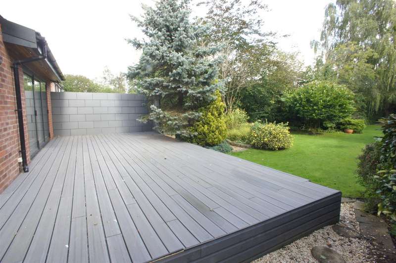 Property to rent in Culcheth Hall Drive, Culcheth, Warrington, Wa3