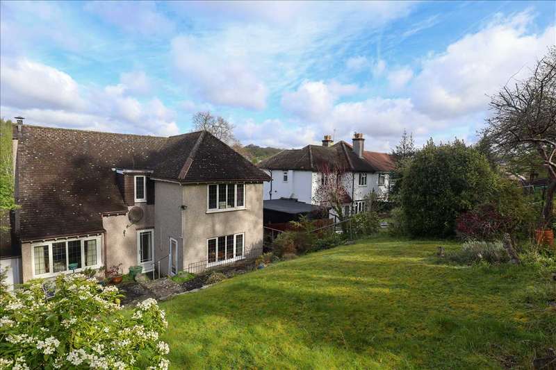 Property for Sale in Outwood Lane, Chipstead, Cr5