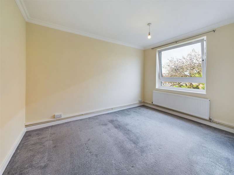 Property for Sale in Hersham Road, Waltononthames, Kt12