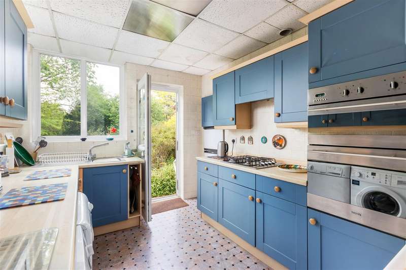 Property for Sale in Holland Avenue, Raynes, Sw20