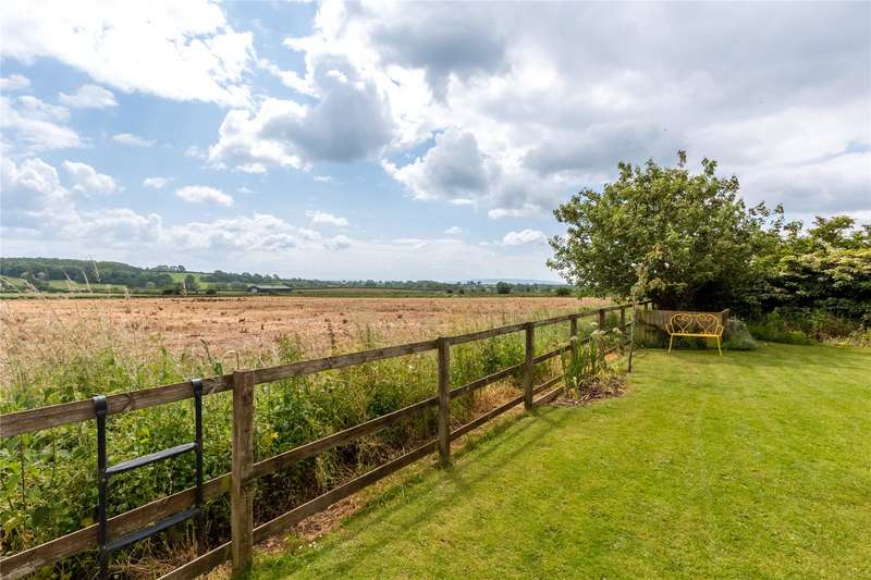 Property for Sale in Froxmere Road, Crowle, Worcester, Worcestershire, Wr7