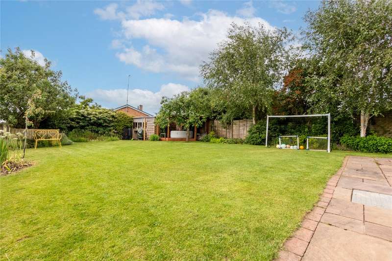 Property for Sale in Froxmere Road, Crowle, Worcester, Worcestershire, Wr7