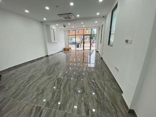 Commercial Property for rent in Farnham Road, Slough, Berks, SL1
