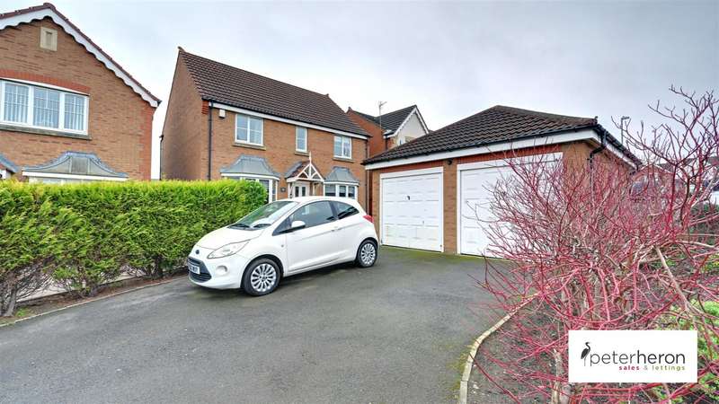 4 Bedrooms Detached House