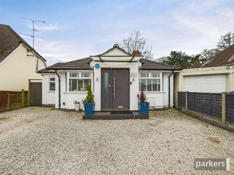 4 Bedrooms Bungalow for sale in The Crescent, Earley, Reading, Berkshire, RG6