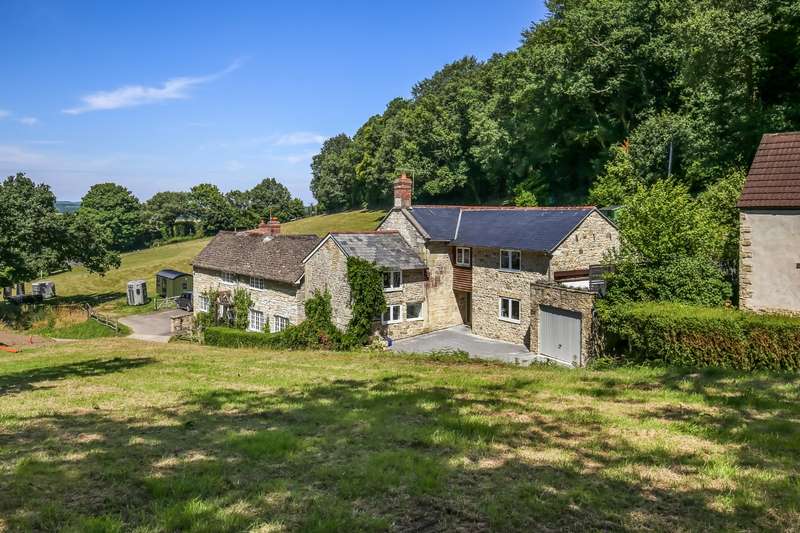 5 Bedrooms House for sale in Sutton Row, Sutton Mandeville, Salisbury, Wiltshire, SP3