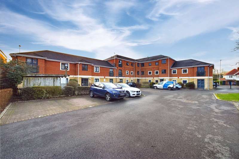 2 Bedrooms Flat for rent in Robinhood Lane, Winnersh, Wokingham, Berkshire, RG41