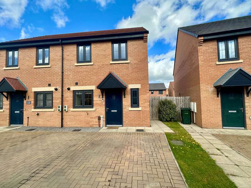 2 Bedrooms Semi Detached House for sale in Watson Road, Callerton, Newcastle Upon Tyne, NE5