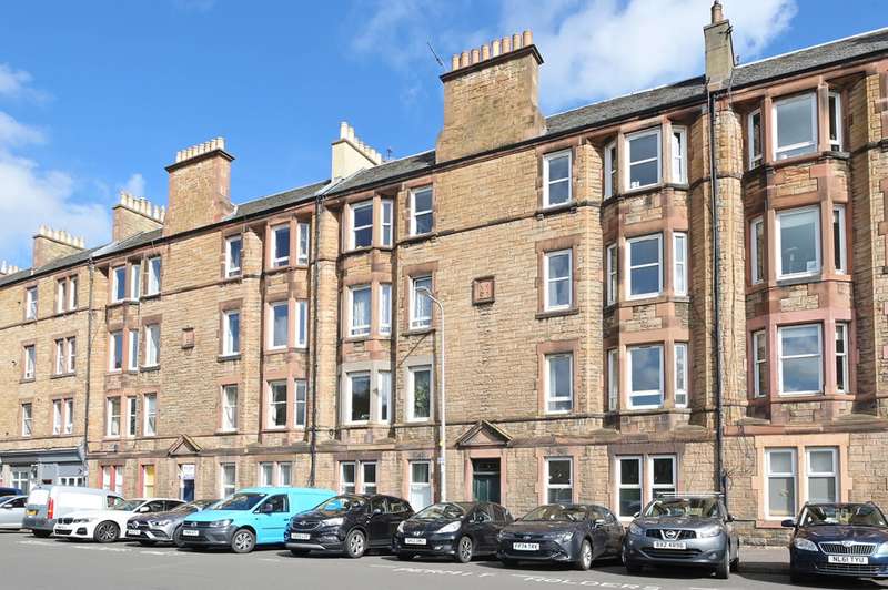 2 Bedrooms Ground Flat