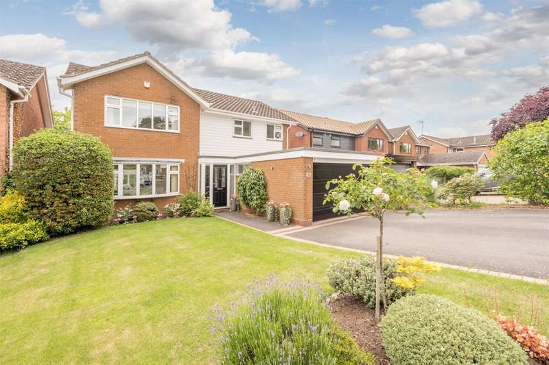 4 Bedrooms Detached House for sale in Elm Drive, Blakedown, DY10