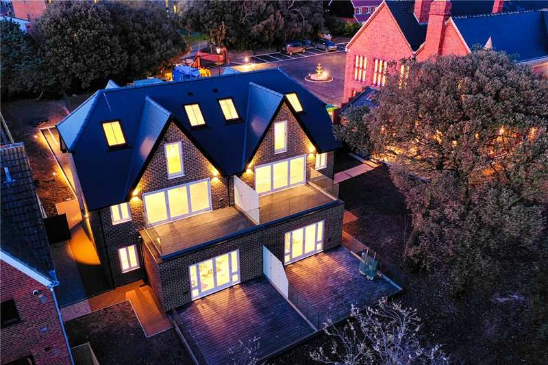 4 Bedrooms House for sale in Courtstairs Manor, Pegwell Road, Ramsgate, CT11