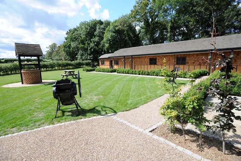 Property to rent in *short Term Serviced Hill Top Farm