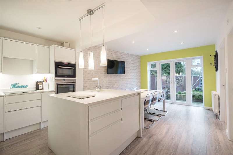 3 Bedrooms Semi Detached House For Sale In Dagnall Crescent Uxbridge Middle Ub8 3 Bedrooms Semi Detached House For Sale In Dagnall Crescent Uxbridge Middle Ub8