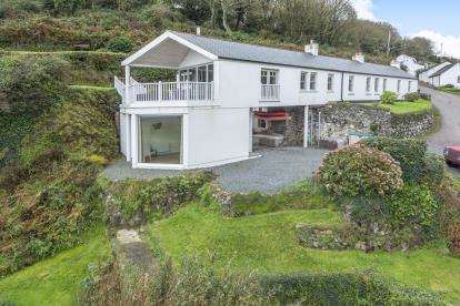 Properties For Sale In Helston Bosahan Helston Cornwall