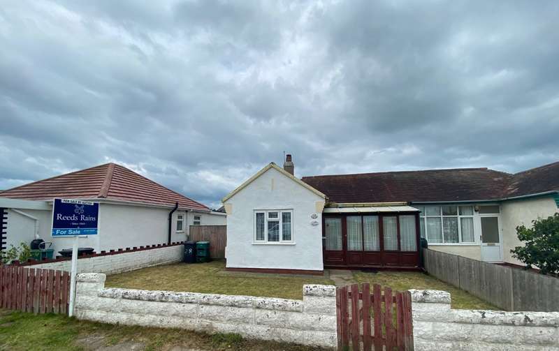 Property for Sale in Glascoed Avenue, Kinmel Bay, Conwy, Ll18