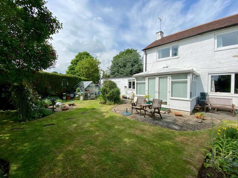 Property for Sale in High Street, Boston Spa, Ls23