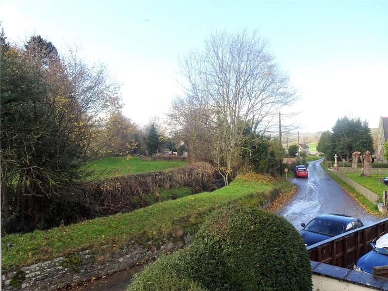 Property for Sale in Yew Tree View, Llandyssil, Montgomery, Powys, Sy15
