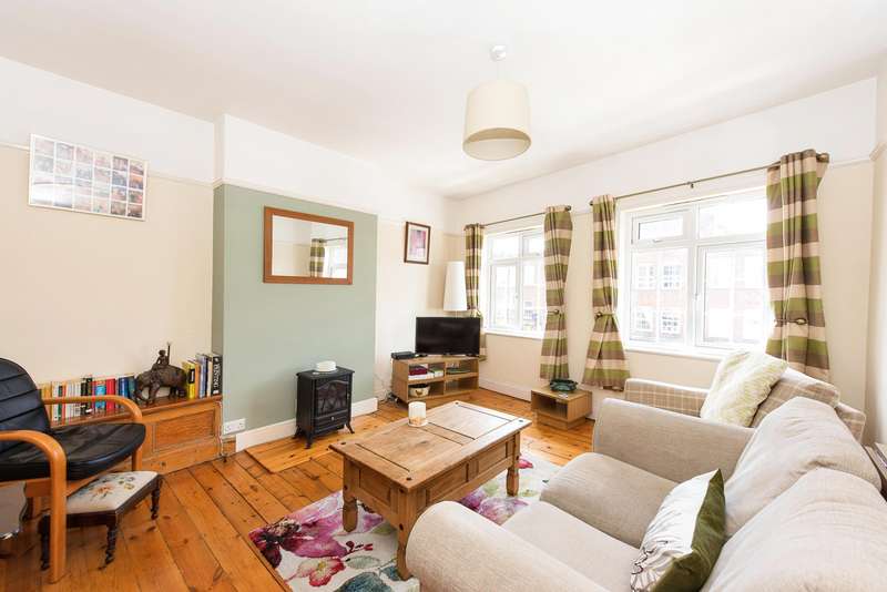 Properties for Sale in Worcester Park, Worcester Park Surrey