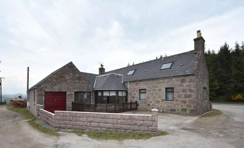 3 Bedrooms Detached House for rent in Toll Farmhouse, Kinellar, Aberdeenshire, AB21