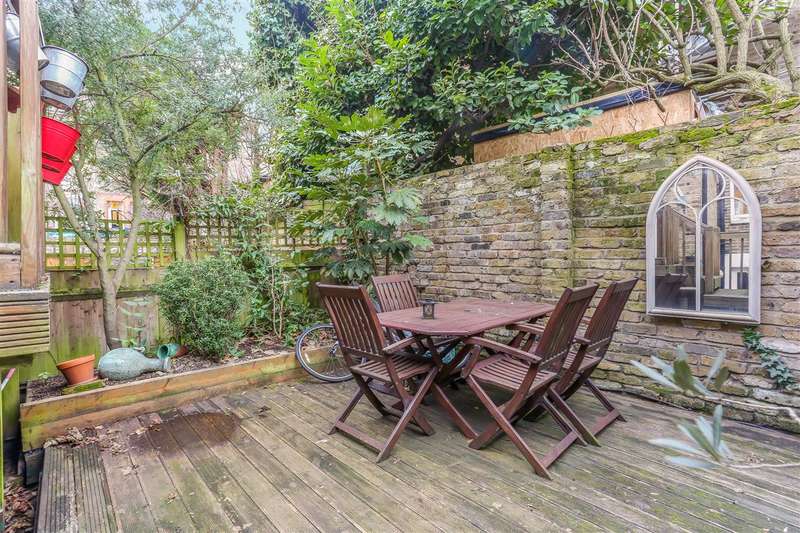 Property for Sale in Corinne Road, London, N19