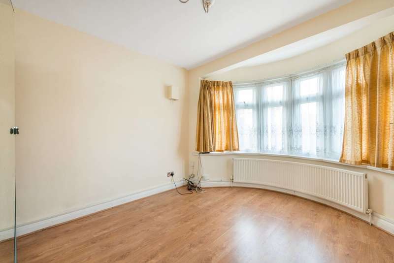 Property to rent in Elmer Gardens, Isleworth, Tw7